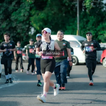 Runner Photo 3934691