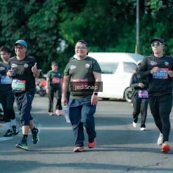 Runner Photo 3934708