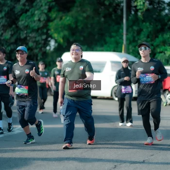 Runner Photo 3934738