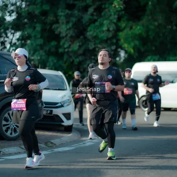 Runner Photo 3934916
