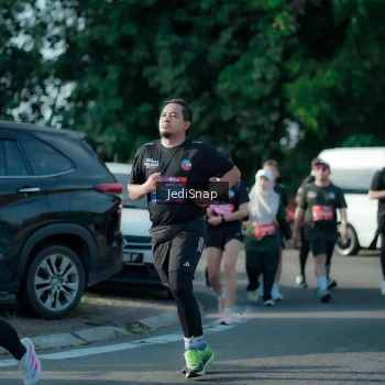 Runner Photo 3934933