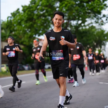 Runner Photo 3934934