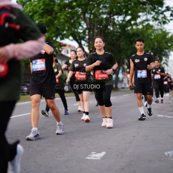 Runner Photo 3934937