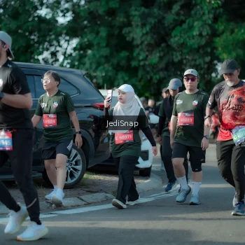 Runner Photo 3934999