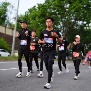 Runner Photo 3935003