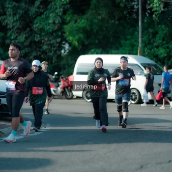 Runner Photo 3935113