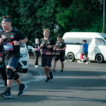 Runner Photo 3935140