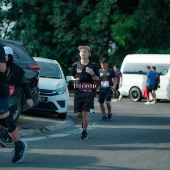 Runner Photo 3935151