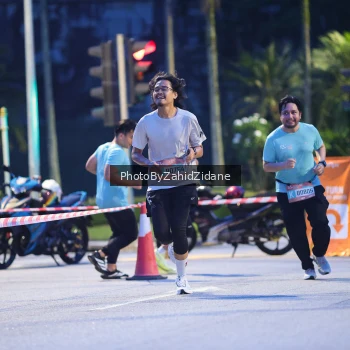Runner Photo 3935160
