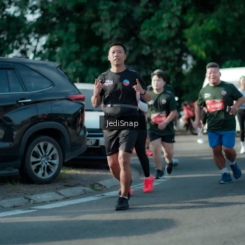 Runner Photo 3935161