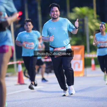 Runner Photo 3935246