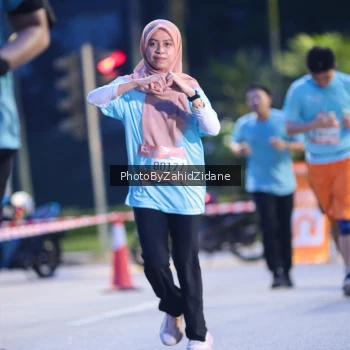 Runner Photo 3935332