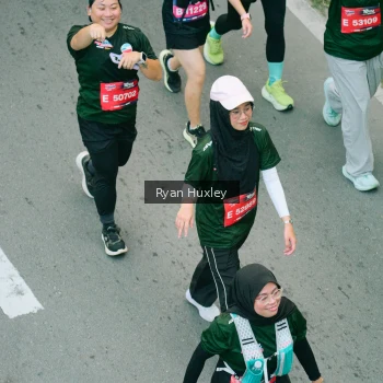 Runner Photo 3935374