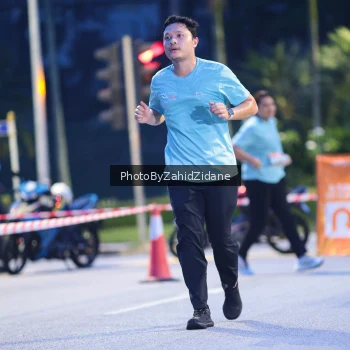 Runner Photo 3935453