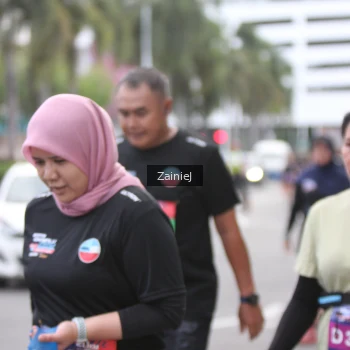 Runner Photo 3935709