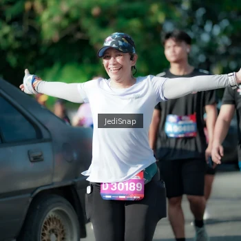 Runner Photo 3936075
