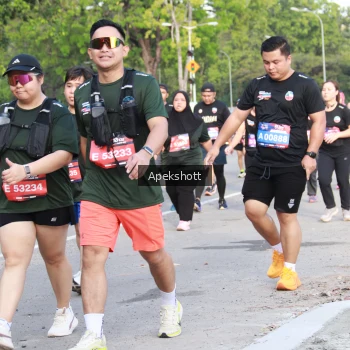 Runner Photo 3936315