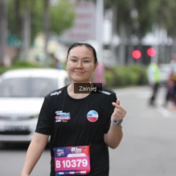 Runner Photo 3936545