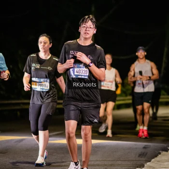Runner Photo 3936565