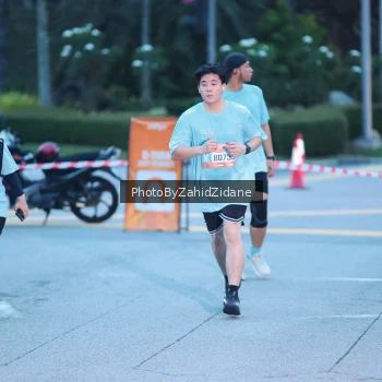 Runner Photo 3936579