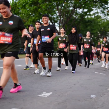 Runner Photo 3936685