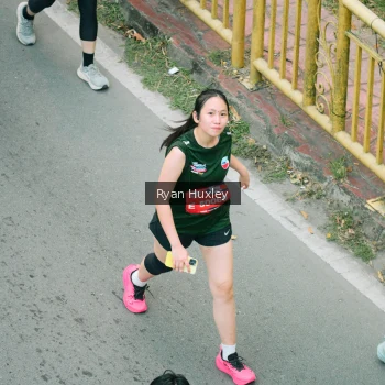 Runner Photo 3936696