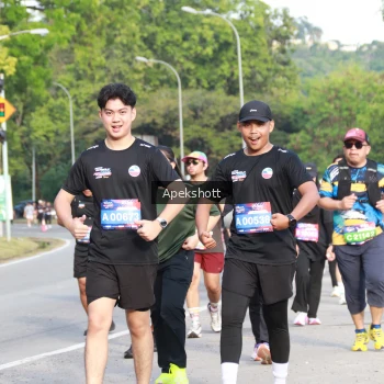Runner Photo 3936706