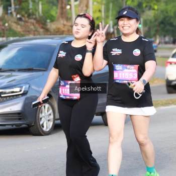 Runner Photo 3936715