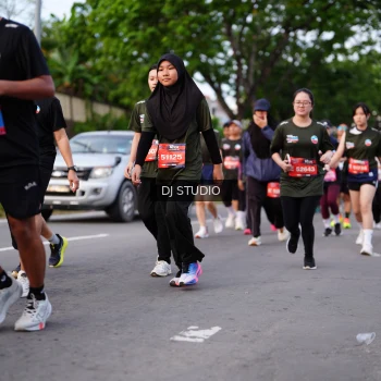 Runner Photo 3936736