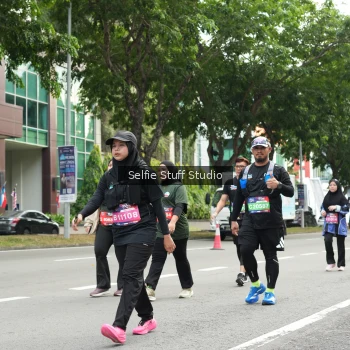 Runner Photo 3936737