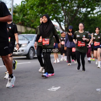 Runner Photo 3936742