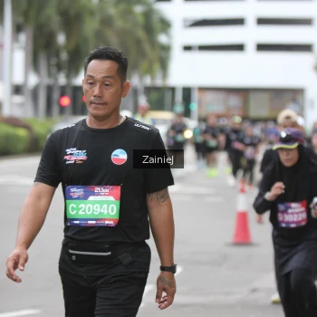 Runner Photo 3936748