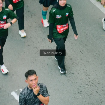 Runner Photo 3936751