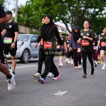 Runner Photo 3936753