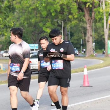 Runner Photo 3936768