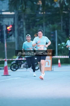 Runner Photo 3936771