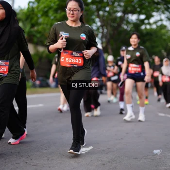 Runner Photo 3936812