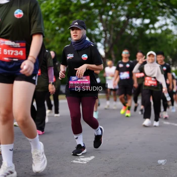 Runner Photo 3936873