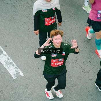 Runner Photo 3936908