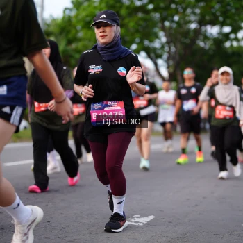 Runner Photo 3936936