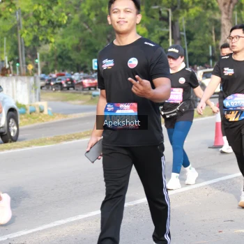 Runner Photo 3936990