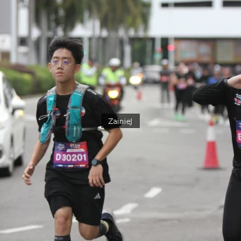 Runner Photo 3937020