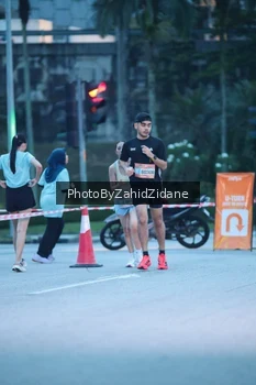 Runner Photo 3937039