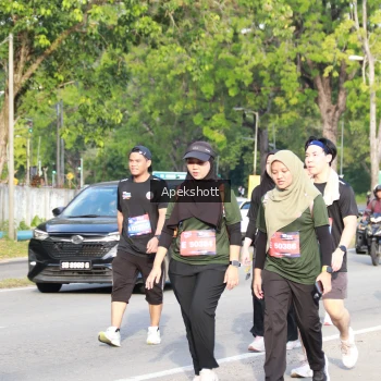 Runner Photo 3937065