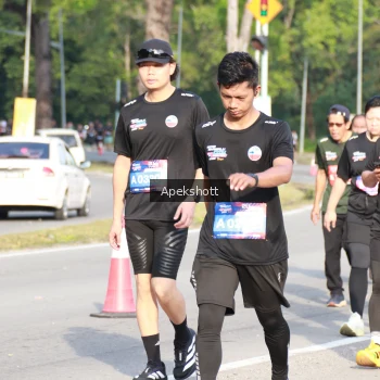 Runner Photo 3937154