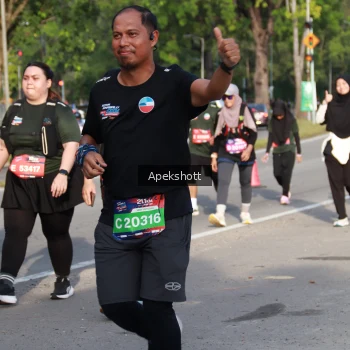 Runner Photo 3937179