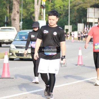 Runner Photo 3937183