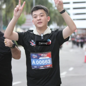 Runner Photo 3937229