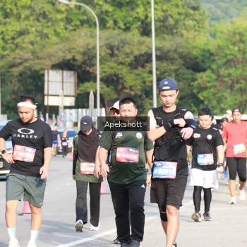 Runner Photo 3937260