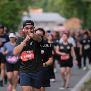 Runner Photo 3937395